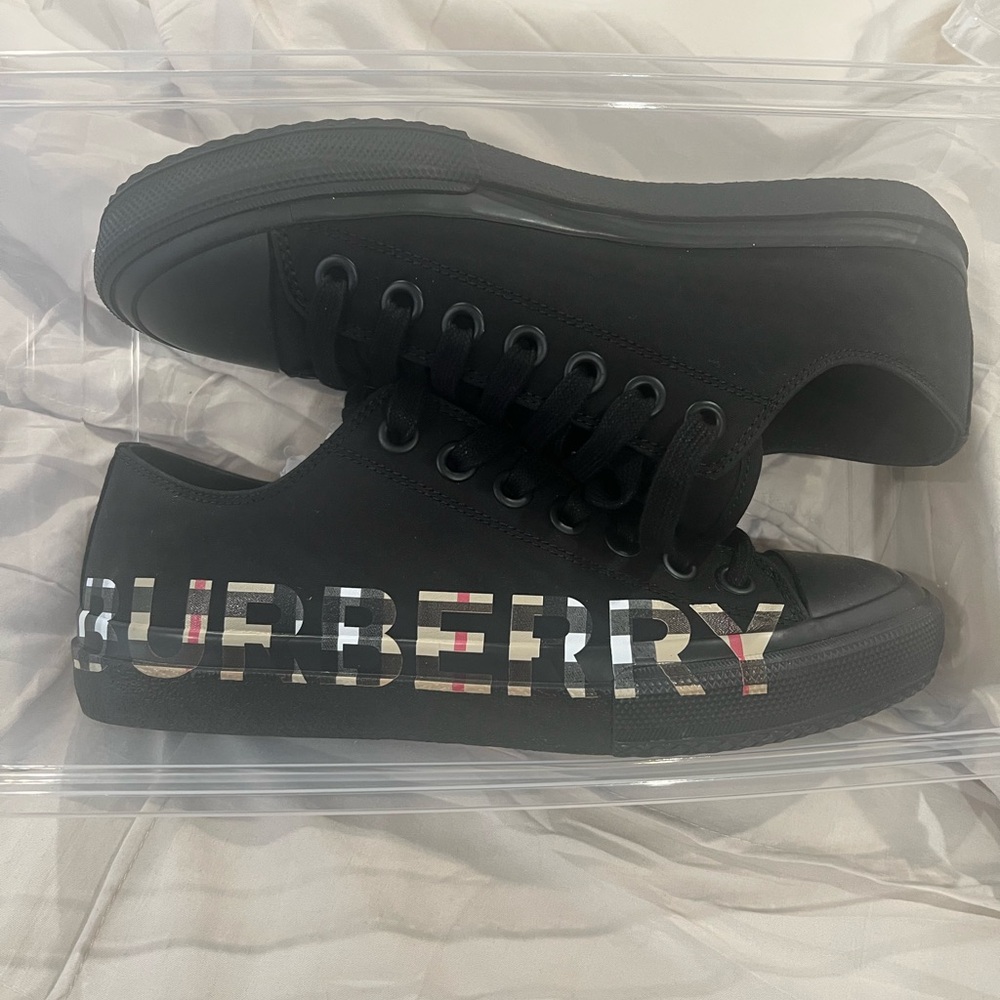 Burberry Women's Black Sneakers